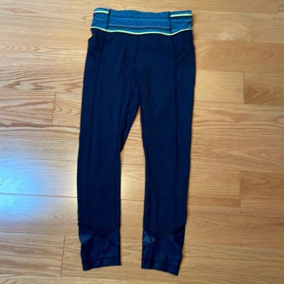 Lululemon Capri Leggings - Picture 1 of 7